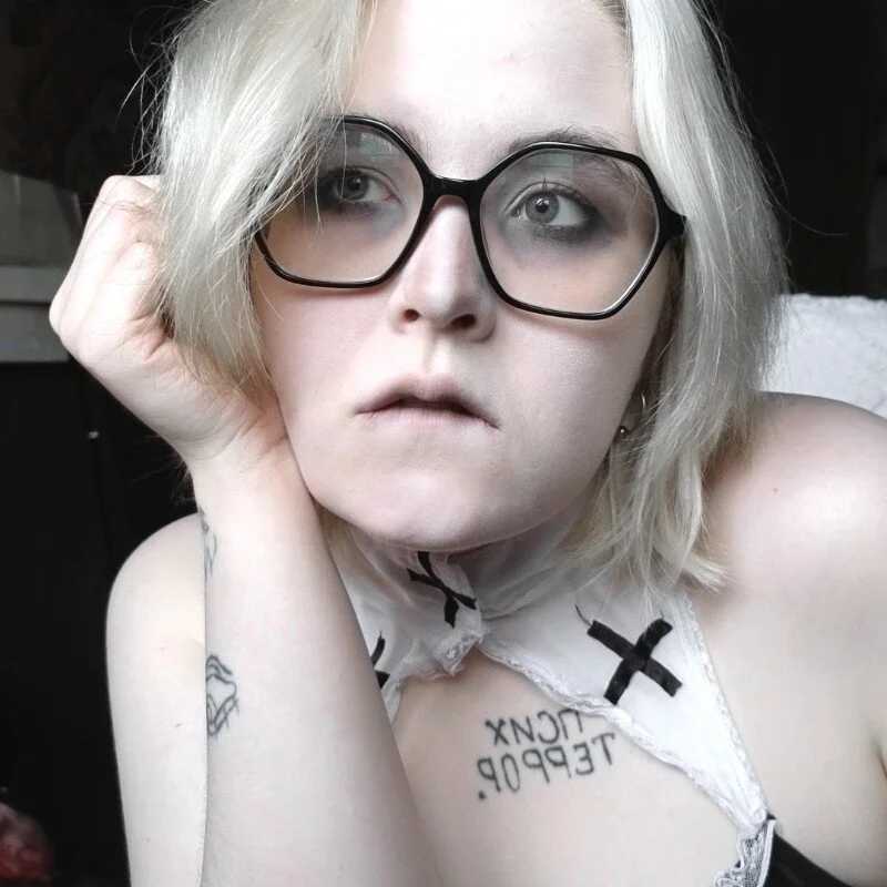 Hele_Michelle — FansOnlyX creator profile
