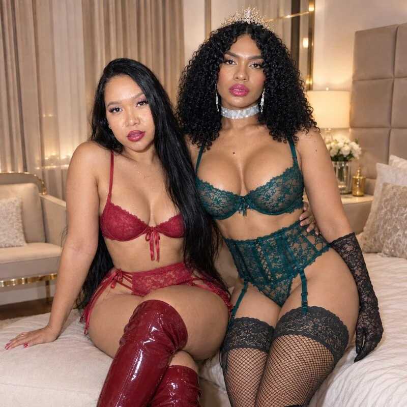 Naughty_Sisters — FansOnlyX creator profile