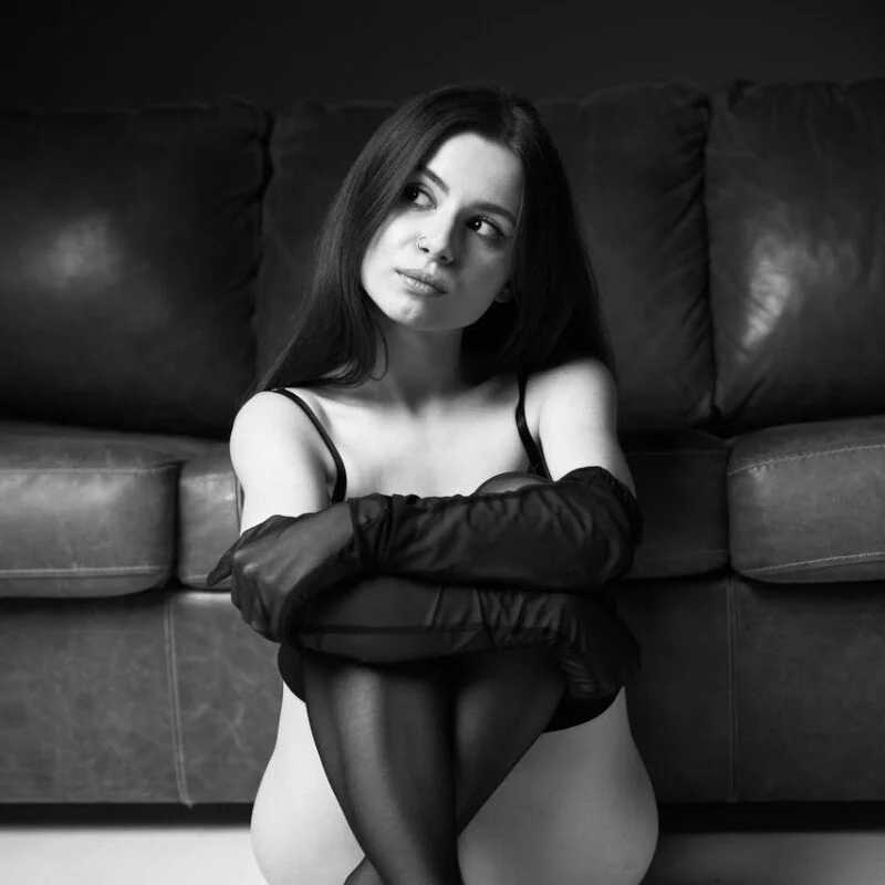 Hot_Molly5 — FansOnlyX creator profile