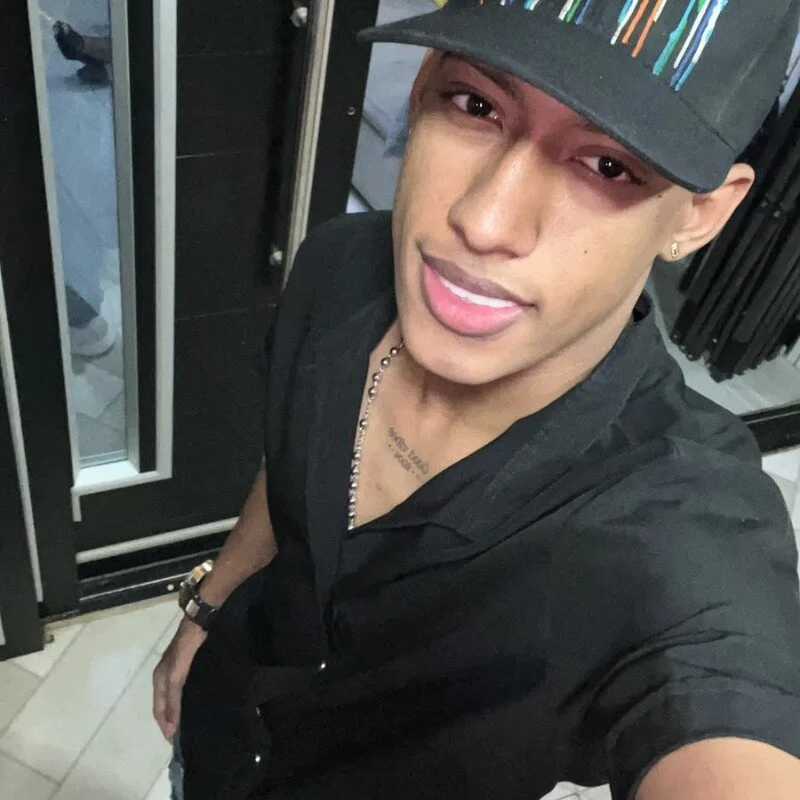 marlo_vip — FansOnlyX creator profile