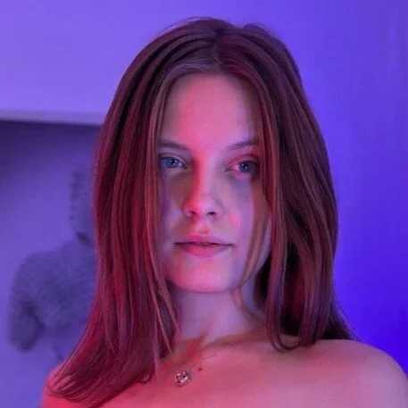Alisa_Laurent — FansOnlyX creator profile