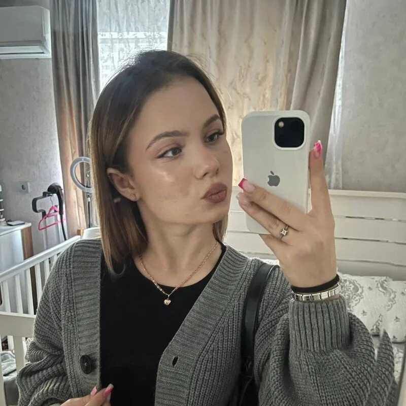 RuthieSaris — FansOnlyX creator profile