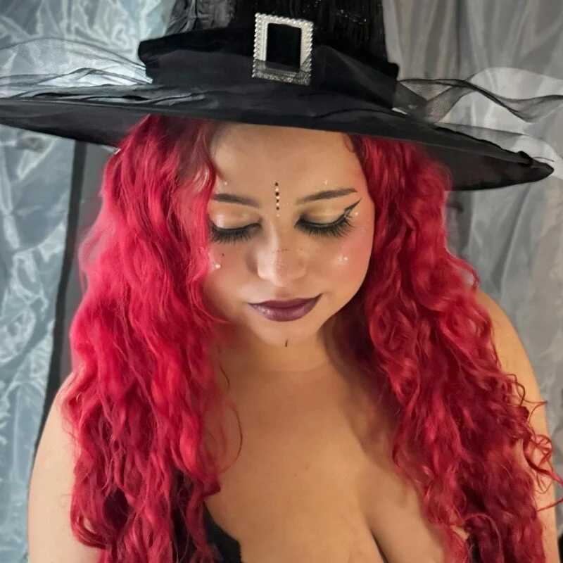 Estefy_Fantasy — FansOnlyX creator profile
