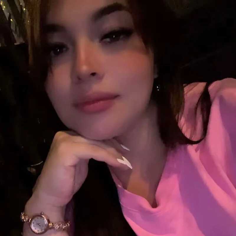sarahreyess_11 — FansOnlyX creator profile