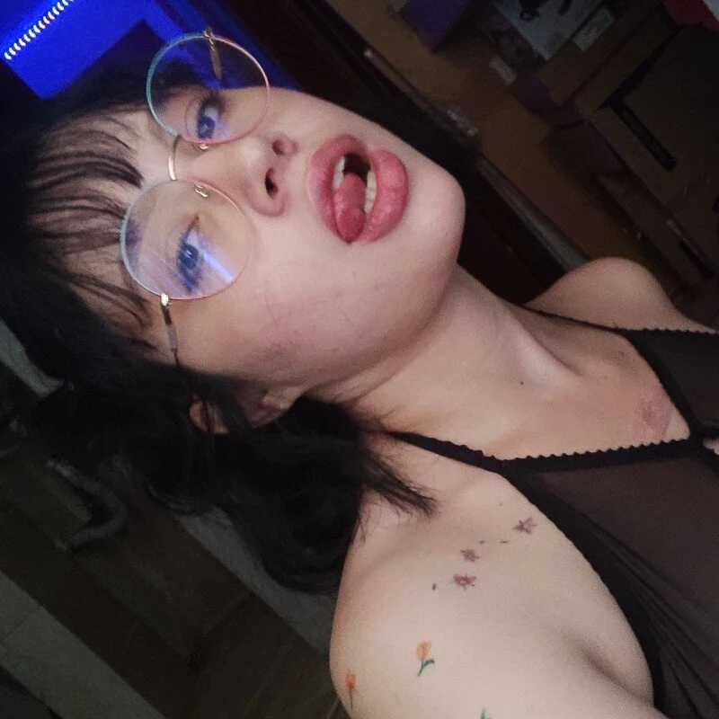 WandaDoll — FansOnlyX creator profile