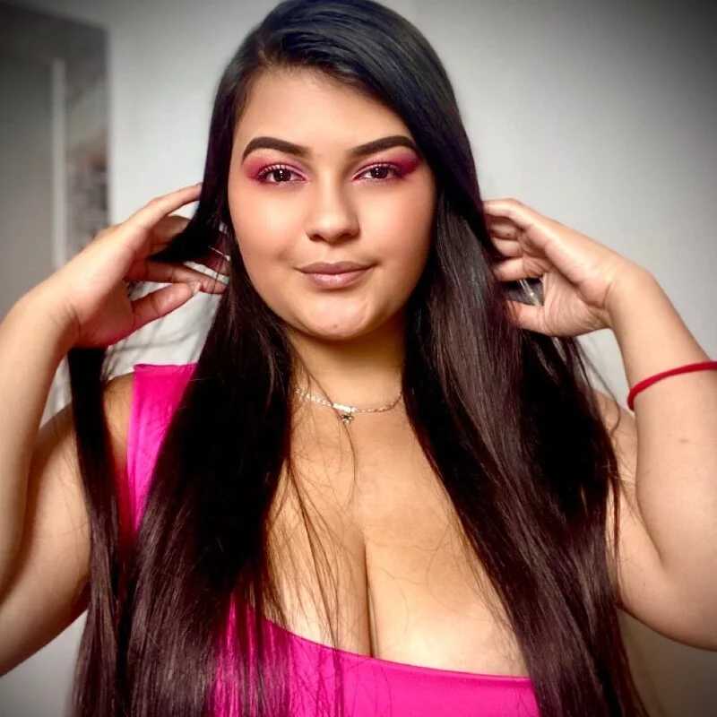alayasmile — FansOnlyX creator profile