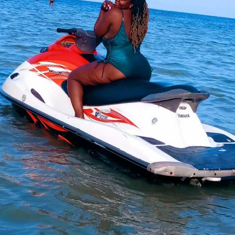 JellyBiggAssy — FansOnlyX creator profile