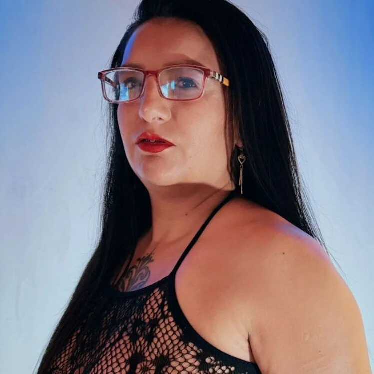Tania_Monroe — FansOnlyX creator profile