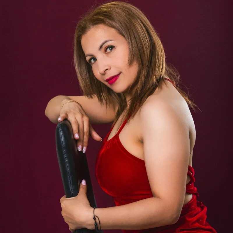 VivienneNoir — FansOnlyX creator profile