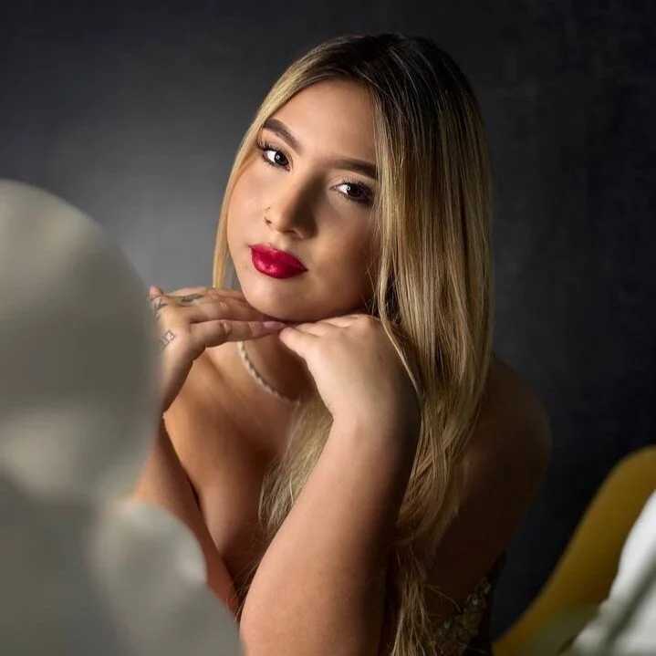 GoldieVeeXXX — FansOnlyX creator profile