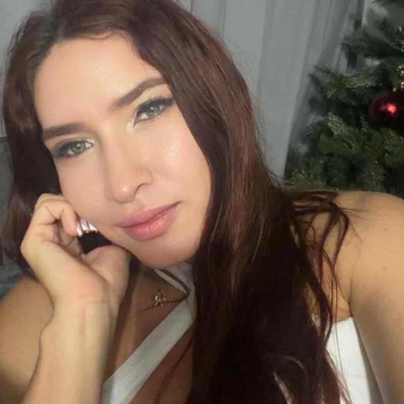 ema_wright — FansOnlyX creator profile