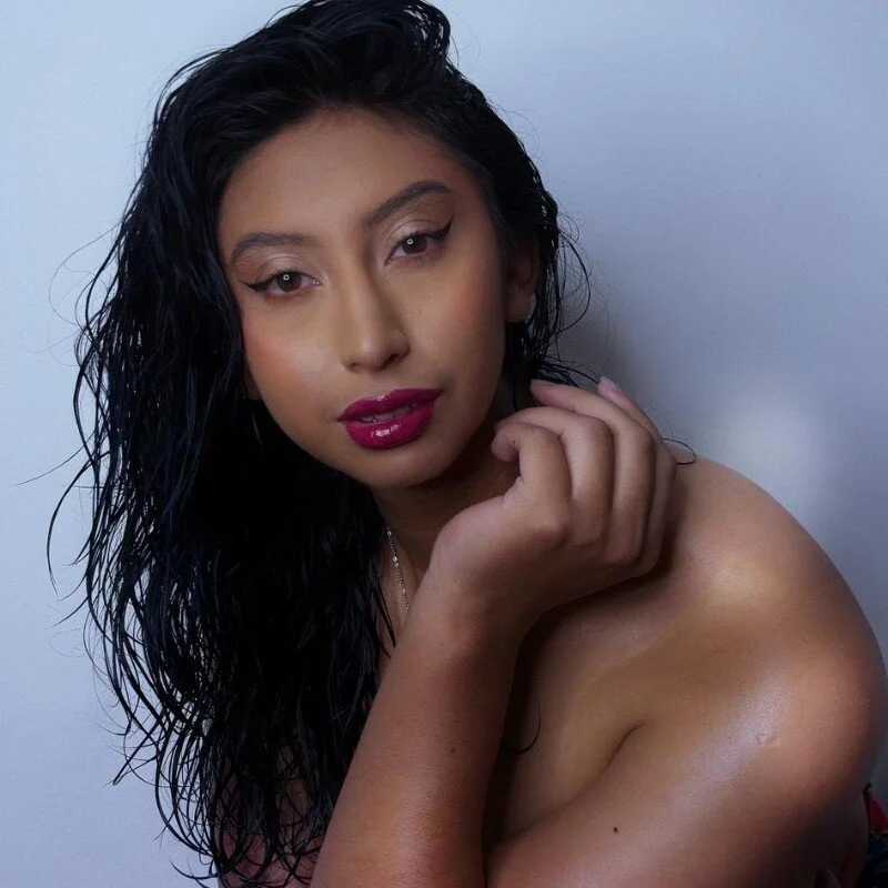 Violet_2003 — FansOnlyX creator profile