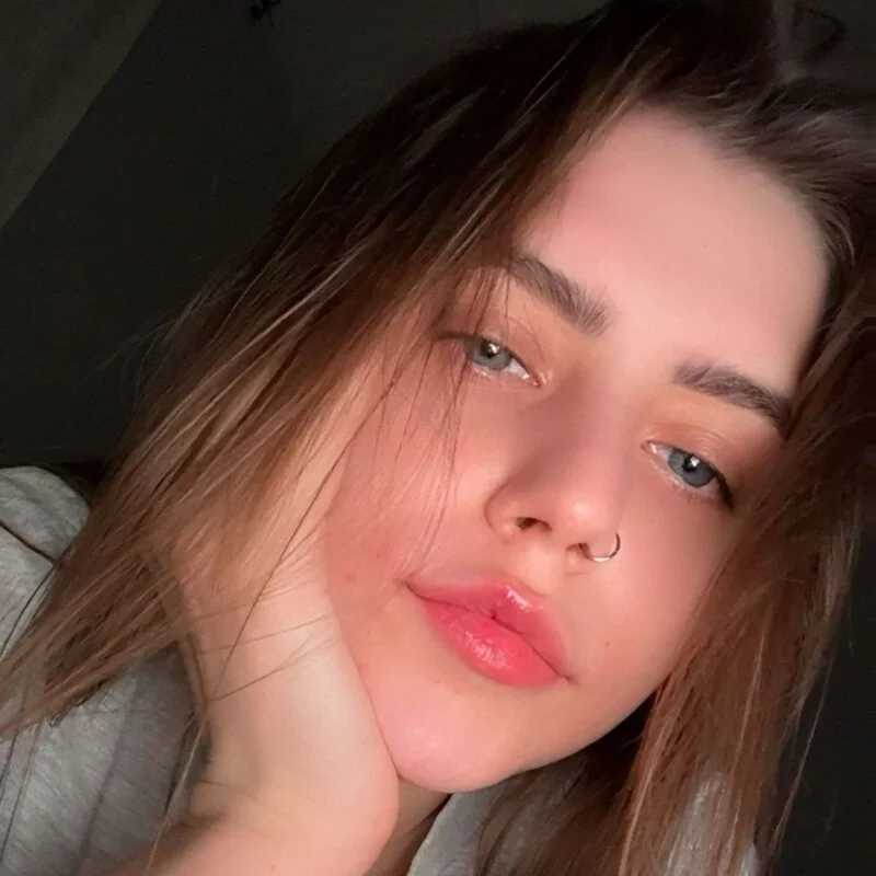 SoftBloomMira — FansOnlyX creator profile
