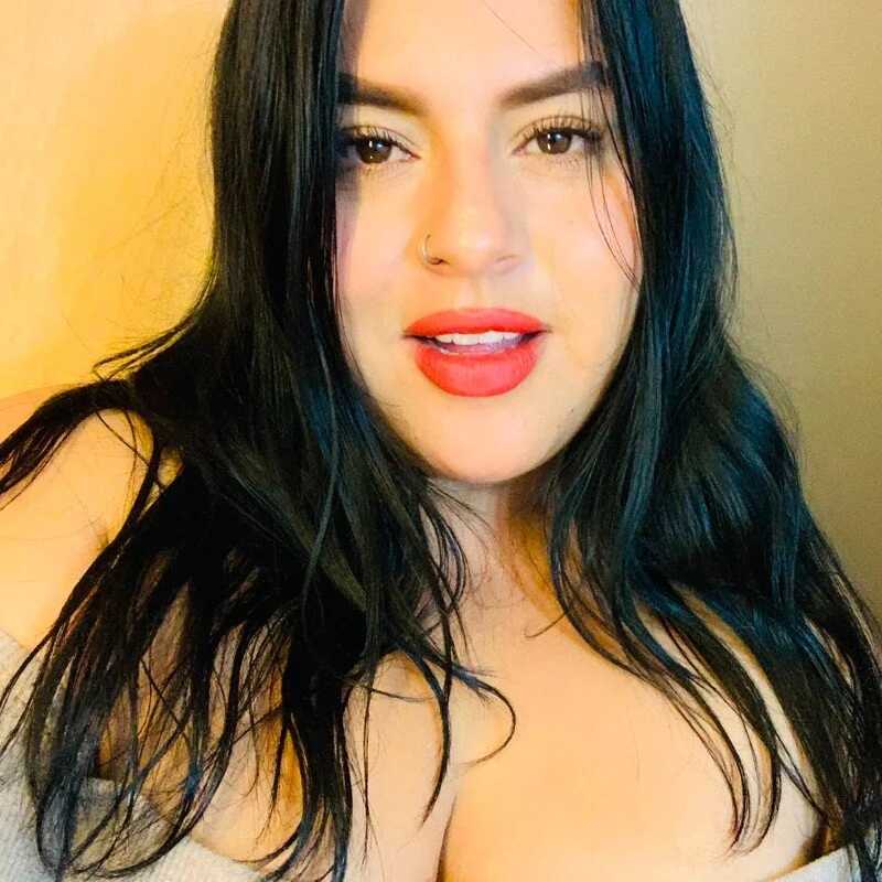 alina_voss — FansOnlyX creator profile