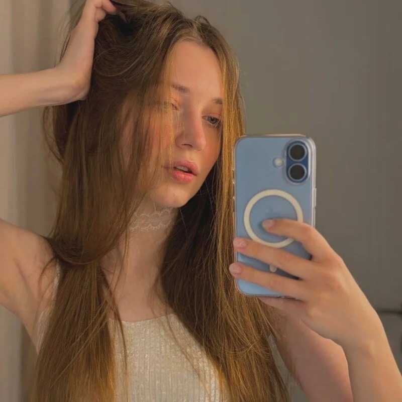 EmmaSagge — FansOnlyX creator profile