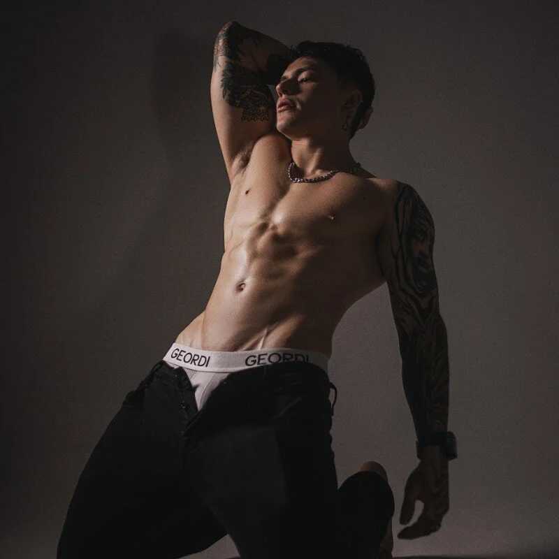 AlanRose01 — FansOnlyX creator profile