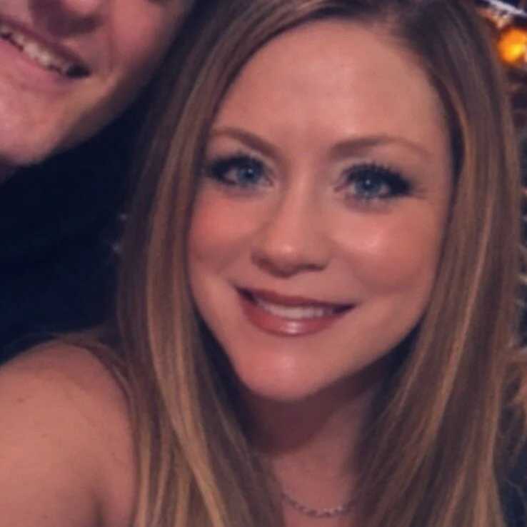 amandatheblondewife — FansOnlyX creator profile