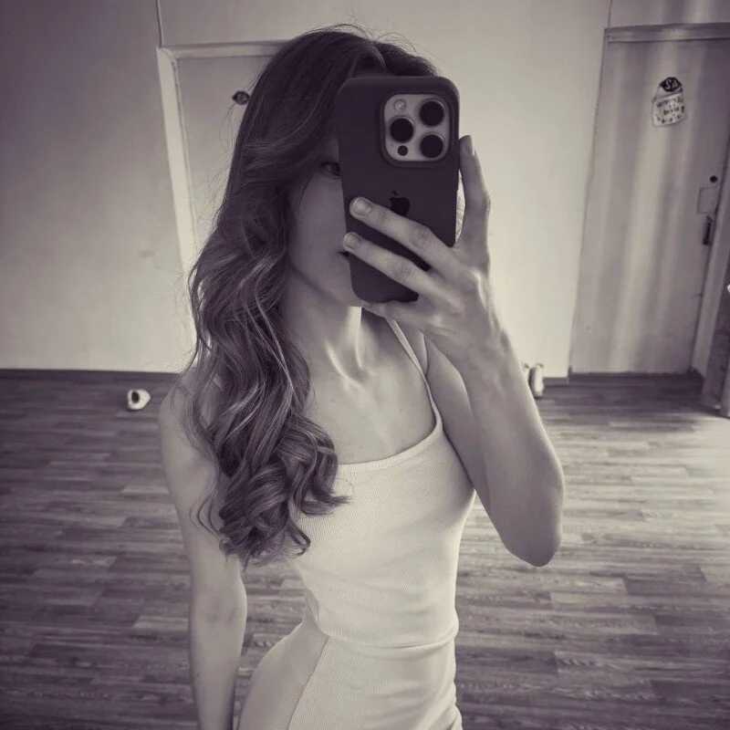 Laura_Evance — FansOnlyX creator profile