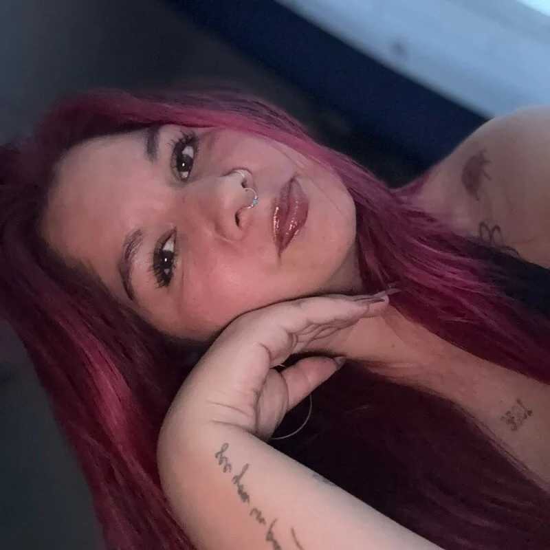 JulianaDiiaz — FansOnlyX creator profile