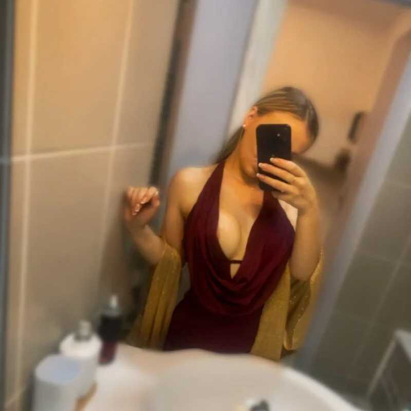 Mlleeffy — FansOnlyX creator profile
