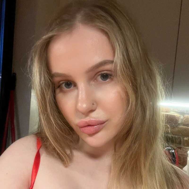 StellaWetDream — FansOnlyX creator profile