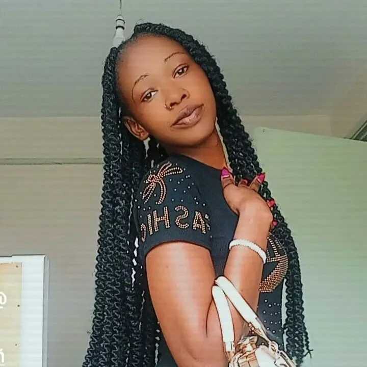 Chelsy_1 — FansOnlyX creator profile