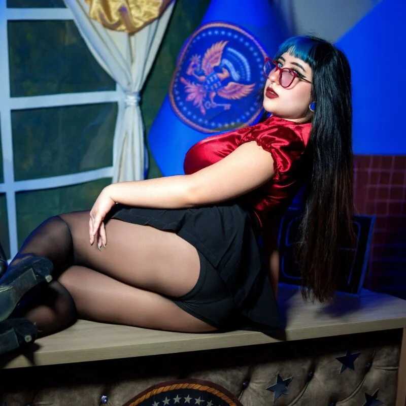 LarissaHell — FansOnlyX creator profile