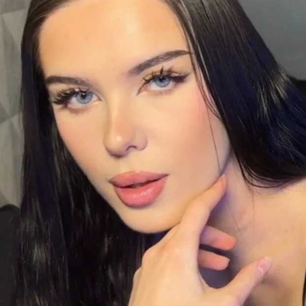 x_lily_miller — FansOnlyX creator profile