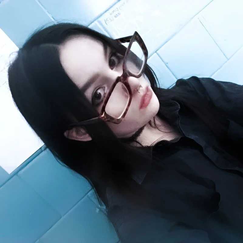 manaburny — FansOnlyX creator profile