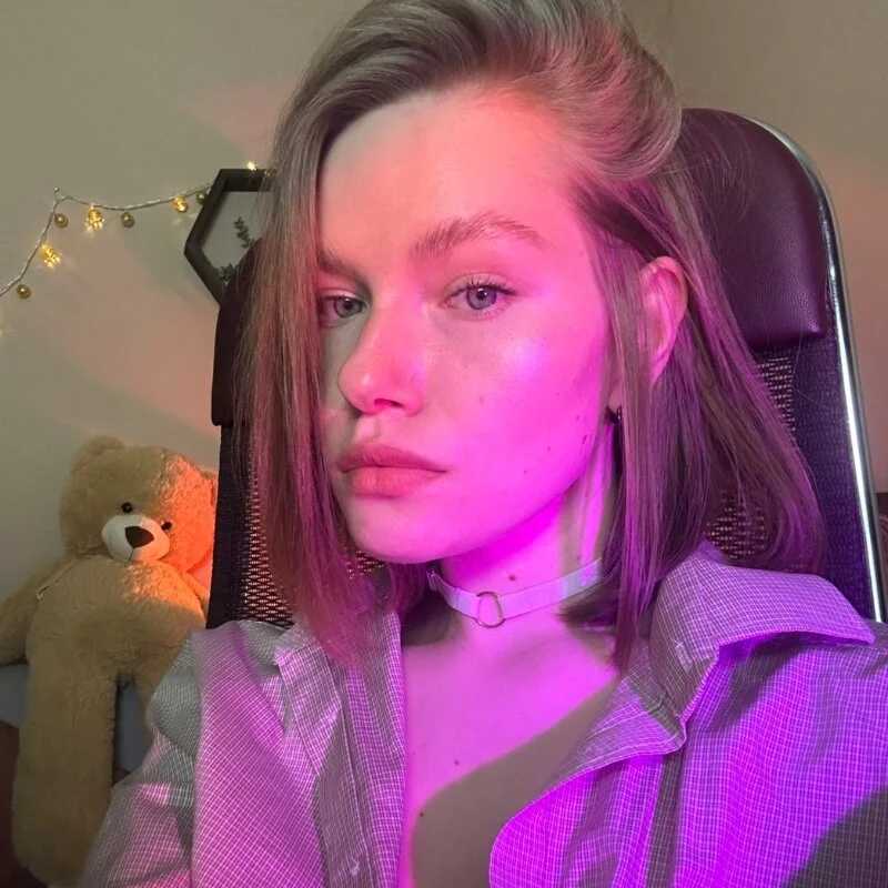 Jennyviva — FansOnlyX creator profile