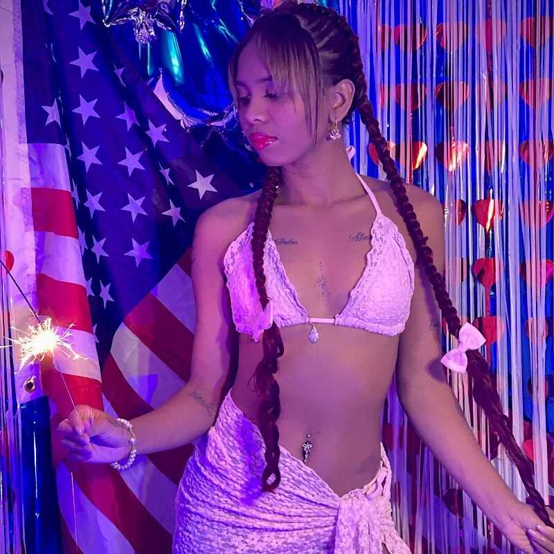 _Valentinaaa — FansOnlyX creator profile