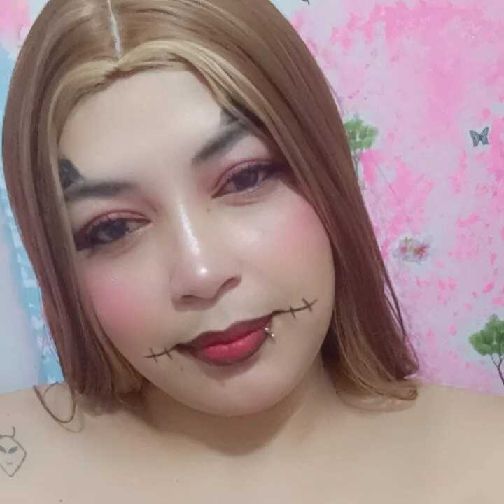 ArianaSaintx — FansOnlyX creator profile
