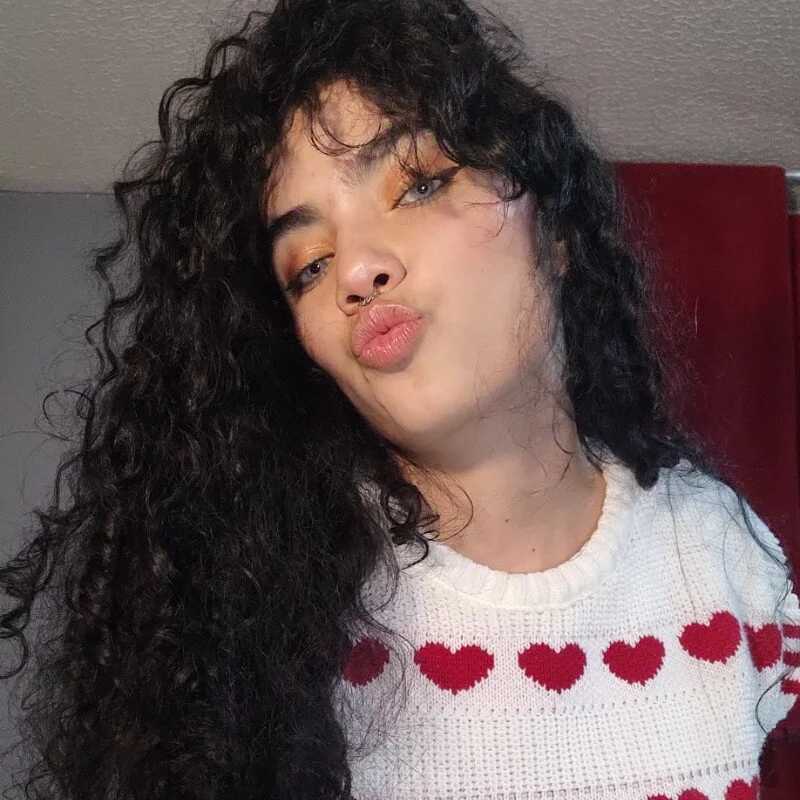laura_mont — FansOnlyX creator profile