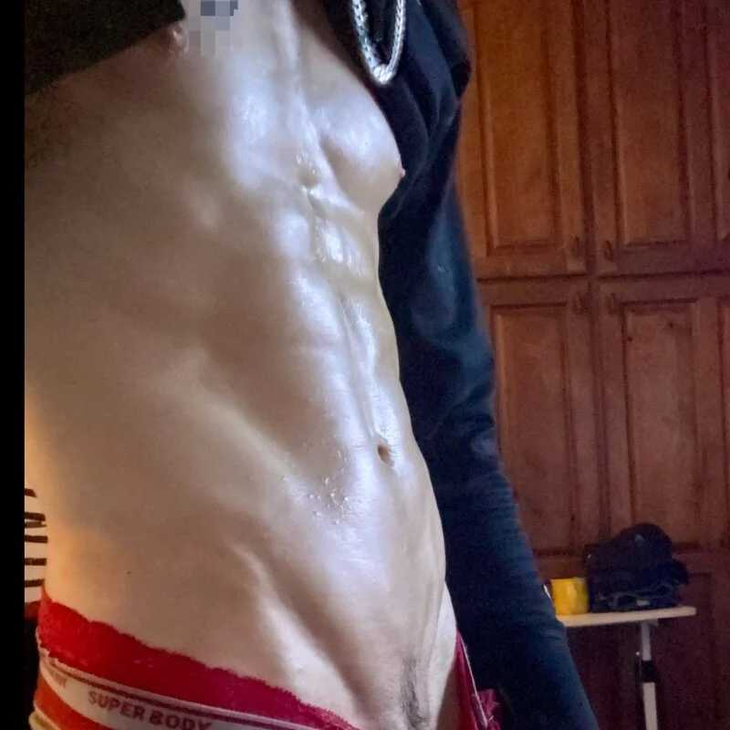 Twist_N_Tease — FansOnlyX creator profile