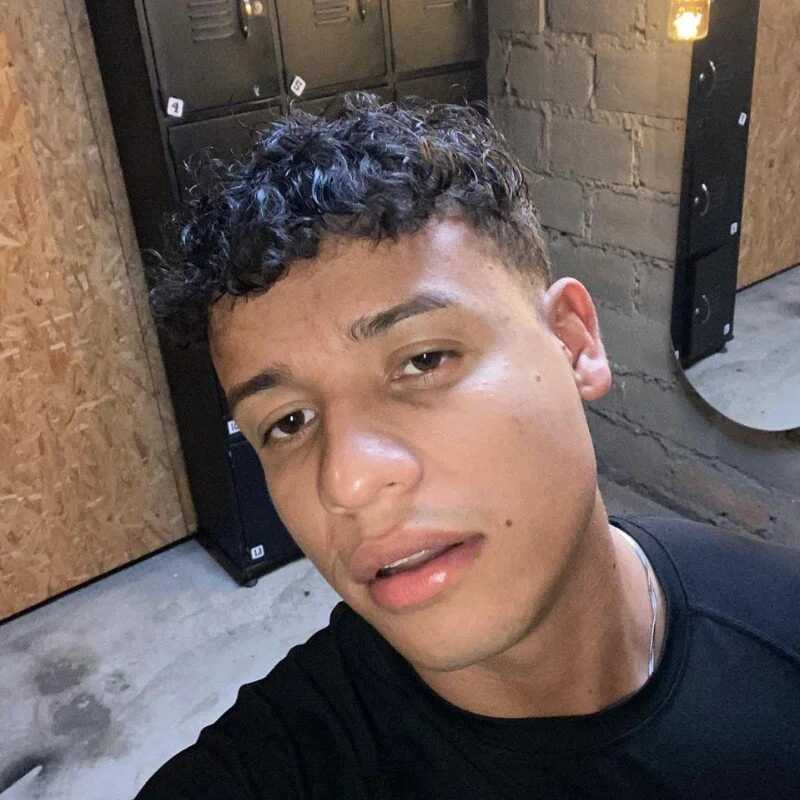 JuanDiegoGuerrero — FansOnlyX creator profile