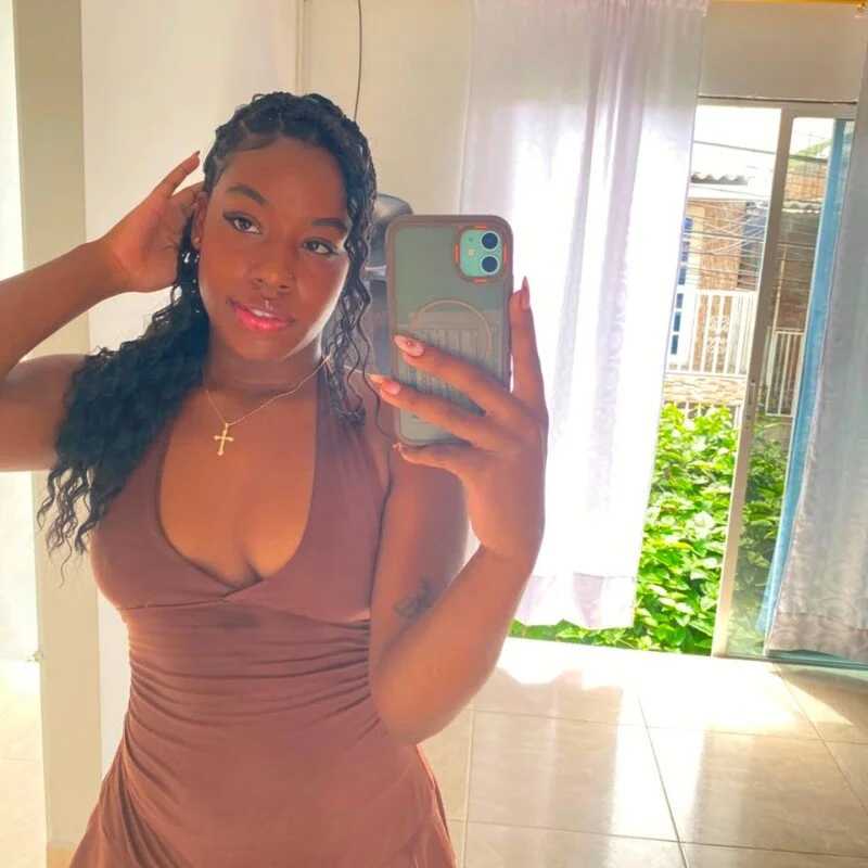 CarolineMonroe_ — FansOnlyX creator profile