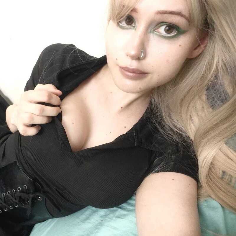 Goddess_Eva_Way — FansOnlyX creator profile