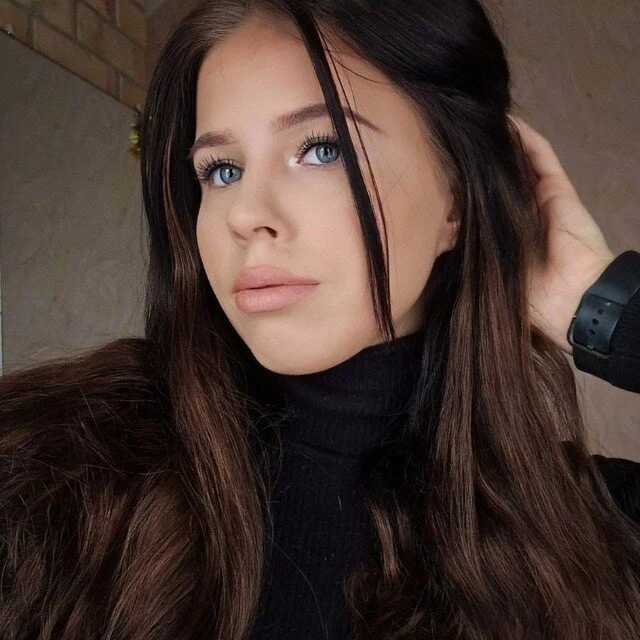 ErnestineBagge — FansOnlyX creator profile