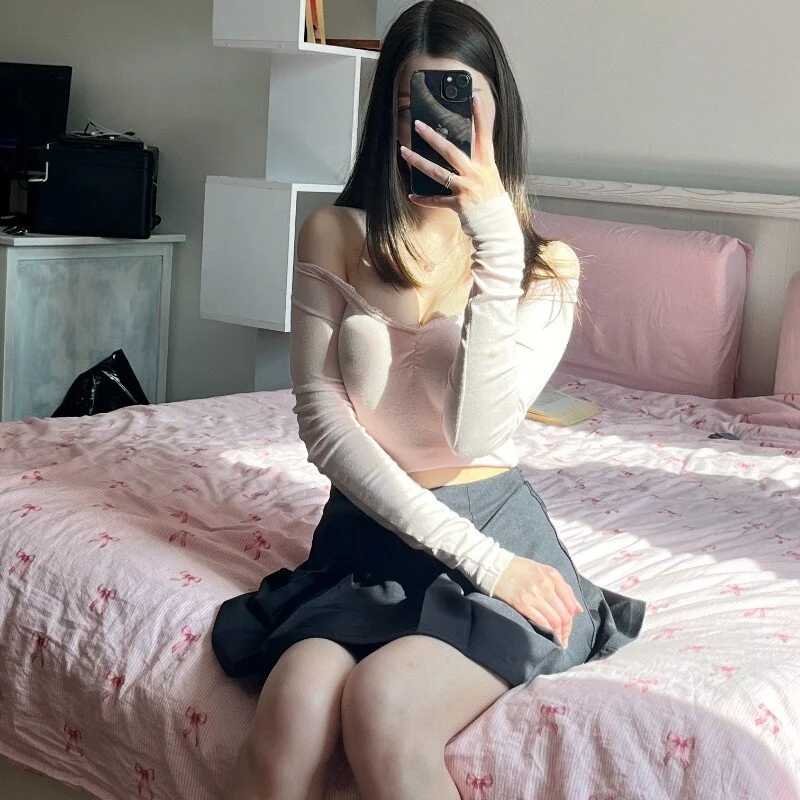 EmmaEverly — FansOnlyX creator profile