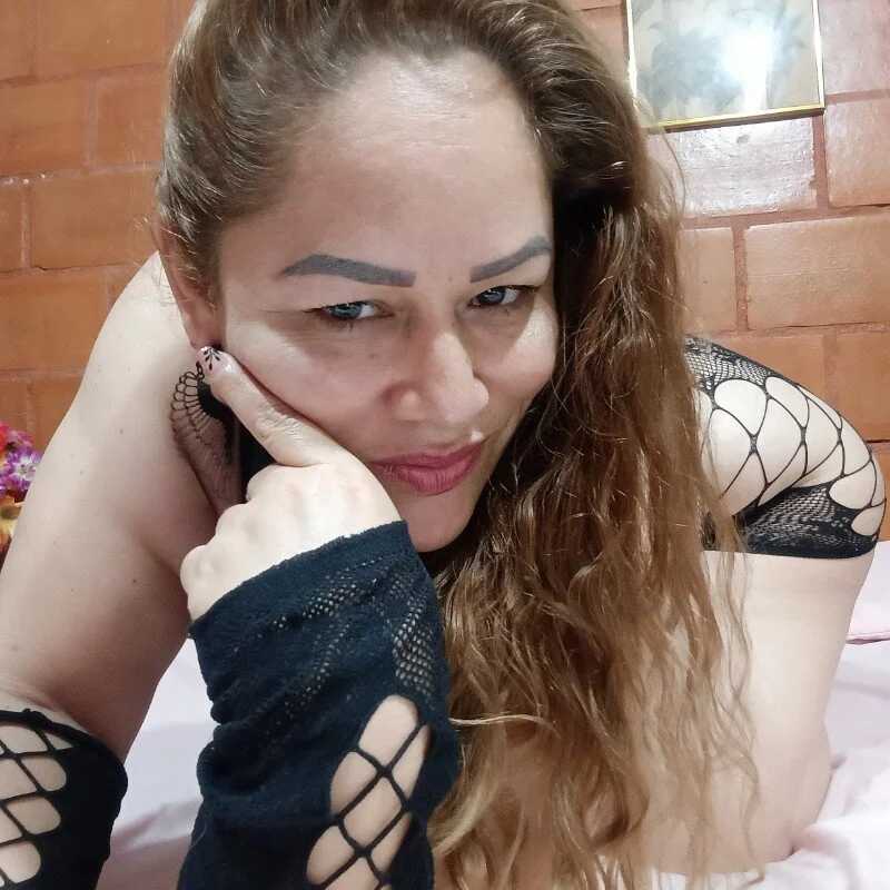 SluttyMilf79 — FansOnlyX creator profile