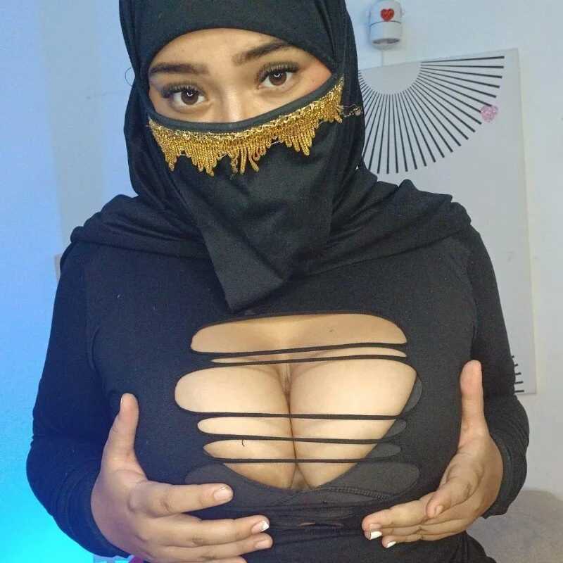 Zaira_Yara — FansOnlyX creator profile