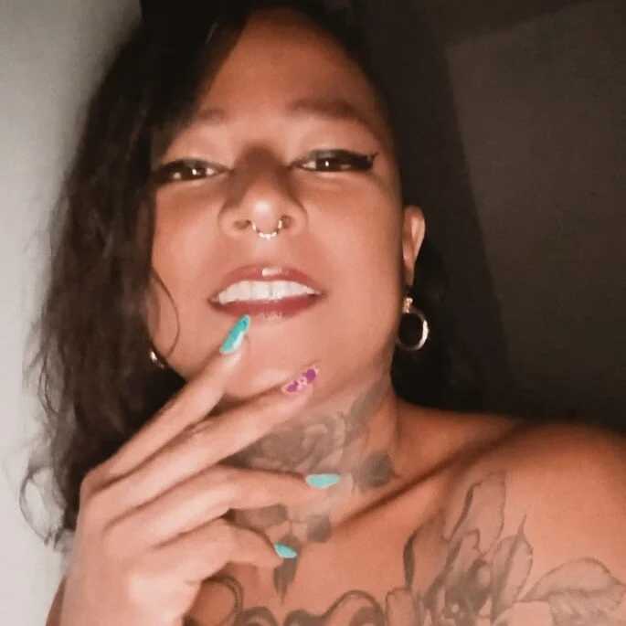 Lau_castillo — FansOnlyX creator profile