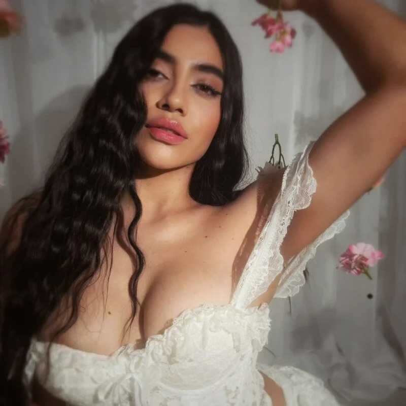miah_luv — FansOnlyX creator profile