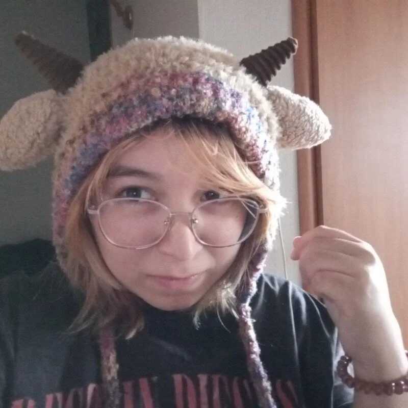 LittleBarkgirl — FansOnlyX creator profile