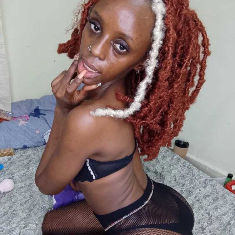 FlexyTracy — FansOnlyX creator profile