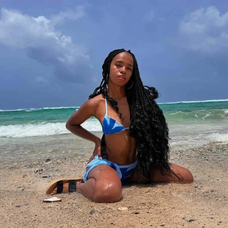 EmmaLovve — FansOnlyX creator profile