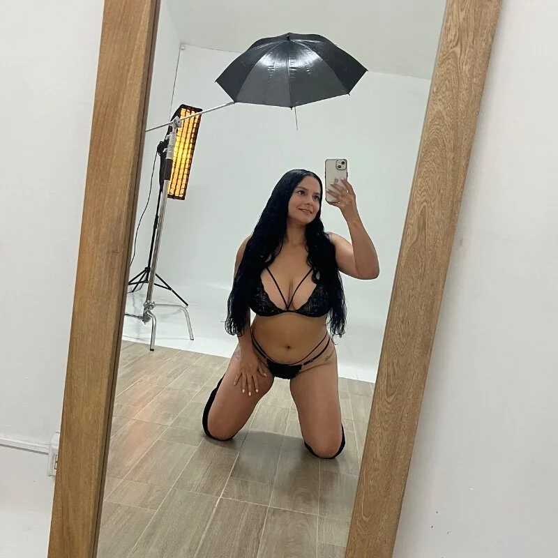 HadaraXxx — FansOnlyX creator profile