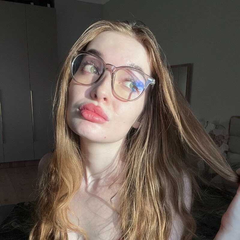 HeyLissaCain — FansOnlyX creator profile