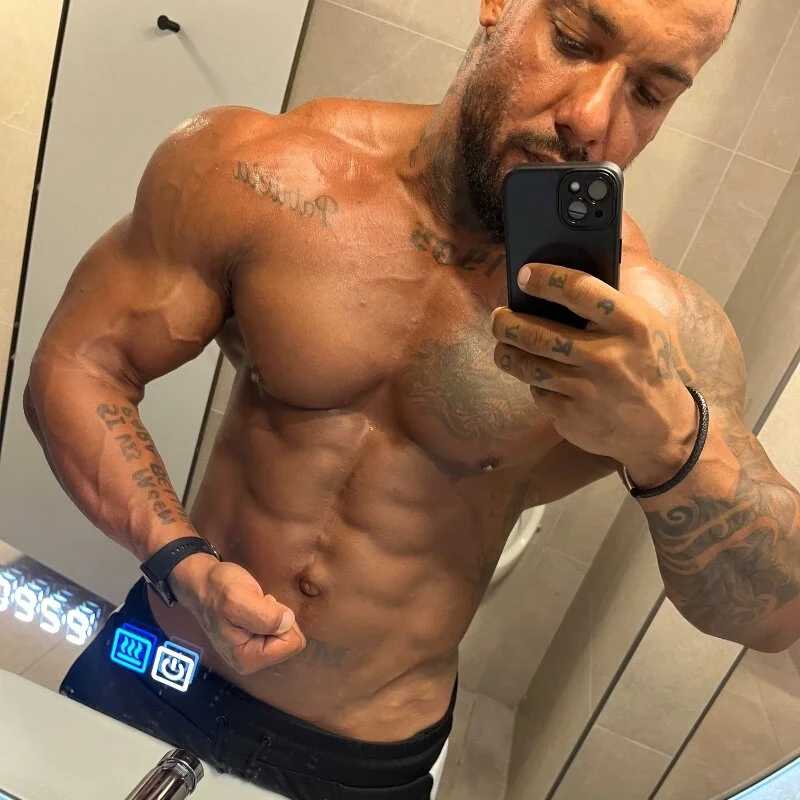 Big_latino_1995 — FansOnlyX creator profile