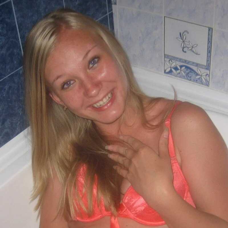 PrettyHairyBlonde — FansOnlyX creator profile